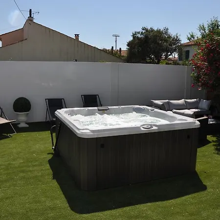In -villa Jacuzzi 阿爾勒